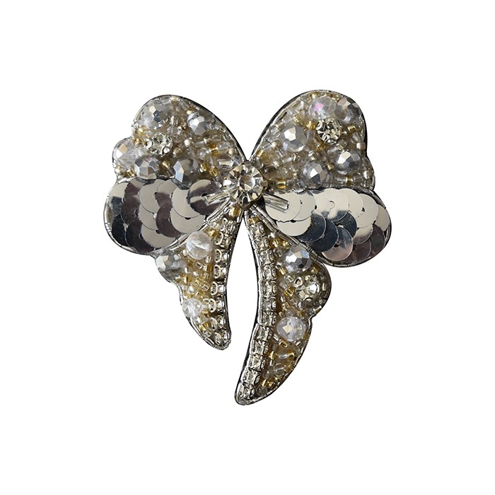 سنجاق سینه جواهردوزی طرح پاپیون دنباله‌دار