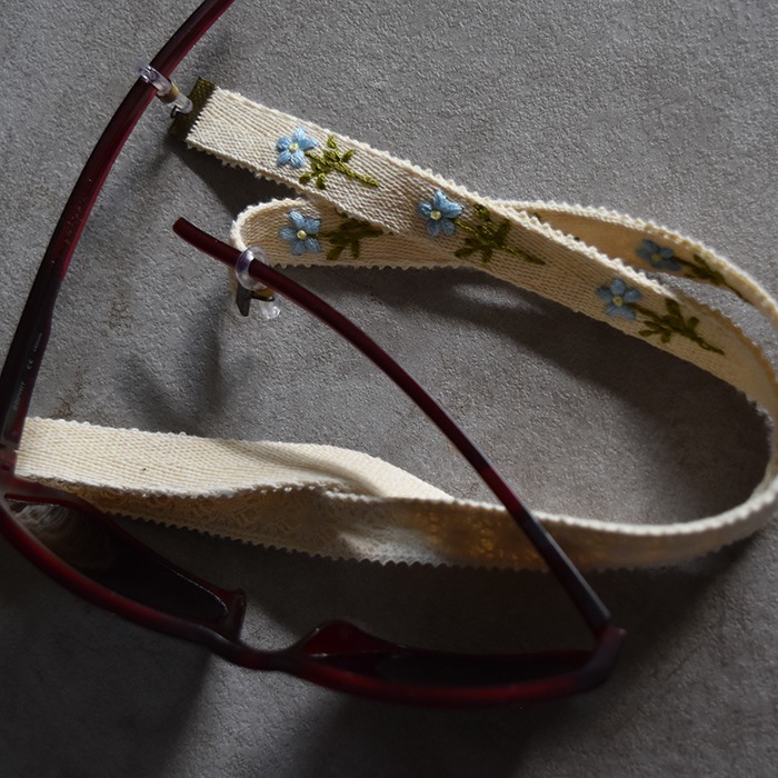 بند عینک مدل گل آبی