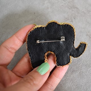 سنجاق سینه مدل فیل 