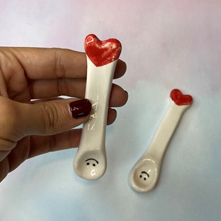 قاشق قلب قرمز
