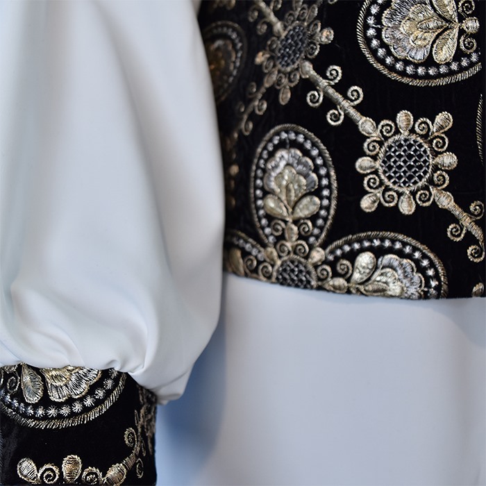 وست و شومیز سوزن دوزی گل طلایی