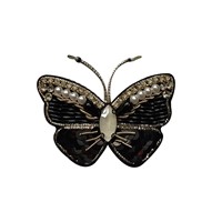 سنجاق سینه طرح پروانه سفید